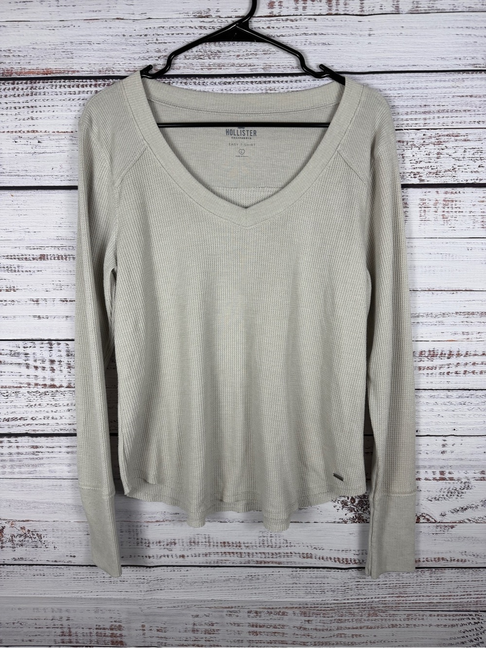 Hollister Women's V-Neck Thermal Long Sleeve Top‎ - Light Beige